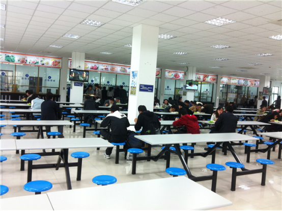 食堂承包讓企業(yè)輕裝上陣，提高競爭力